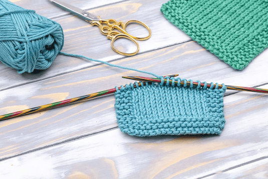 Beginner To Knitting? Try This Easy Glove Knitting Tutorial